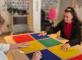 Atelier cognitif autour du tri et de l’association des couleurs!  Les Jardins de l'Aunette Chamant